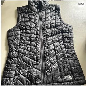 Authentic The North Face Women's Black Quilted Vest❄️❄️🥶🥶🥶